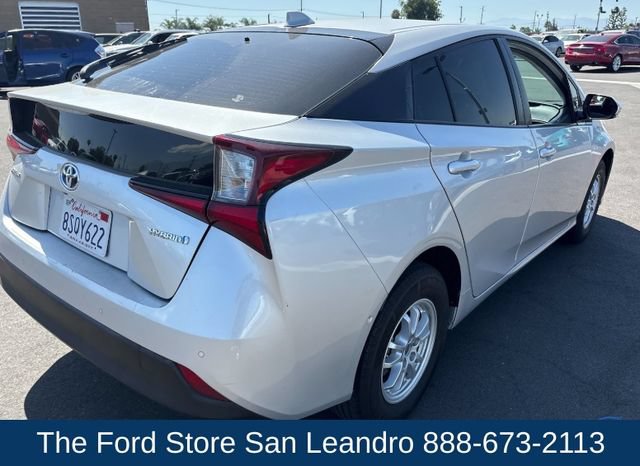 Used 2020 Toyota Prius LE w/ Carpet Mat Package FWD image 7