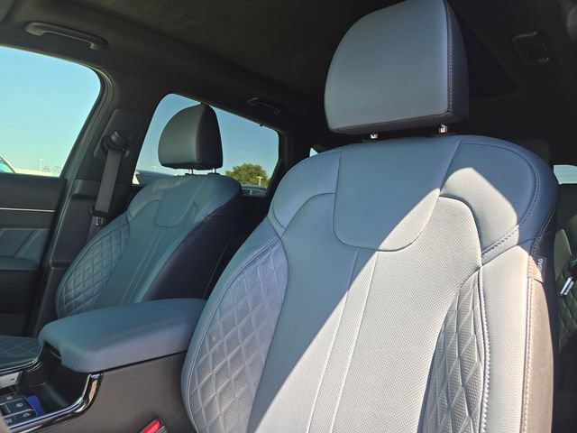 Certified 2025 Kia Sorento SX Prestige AWD/4WD image 13