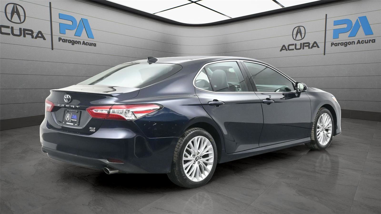 Used 2020 Toyota Camry XLE image 24