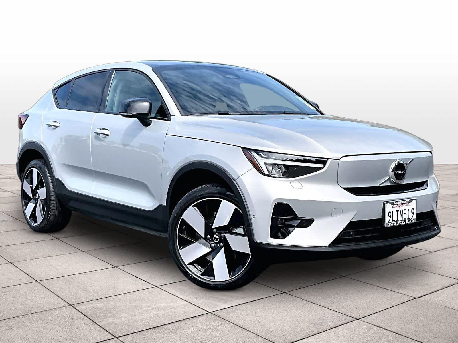 Used 2023 Volvo C40 P8 Recharge Ultimate AWD/4WD image 2