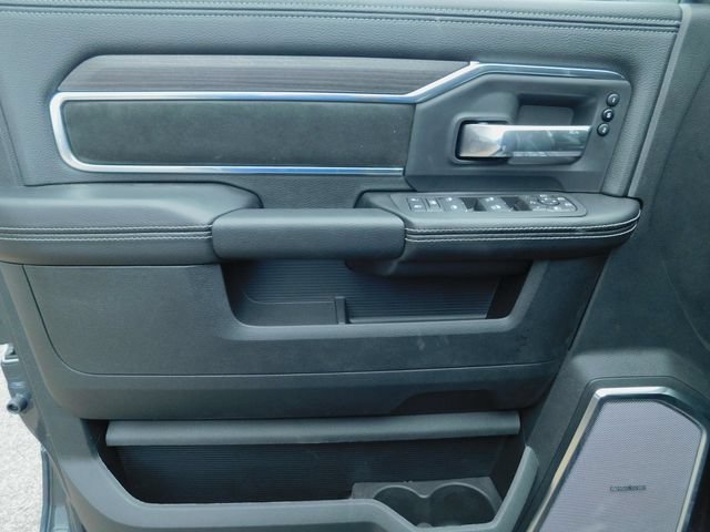 New 2026 RAM 3500 Laramie AWD/4WD image 13