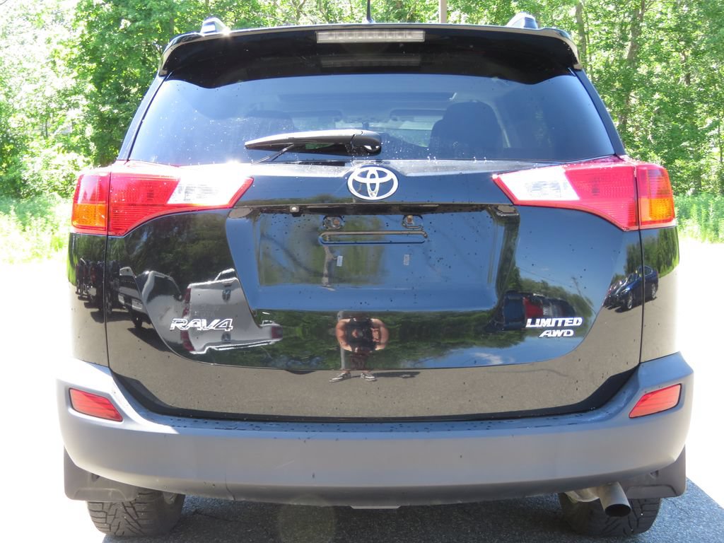 Used 2015 Toyota RAV4 Limited AWD/4WD image 6