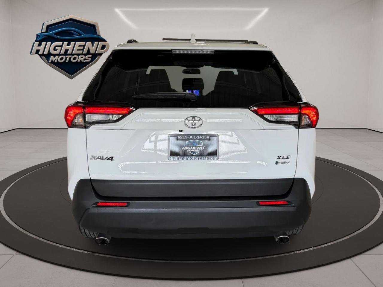 Used 2025 Toyota RAV4 XLE image 5