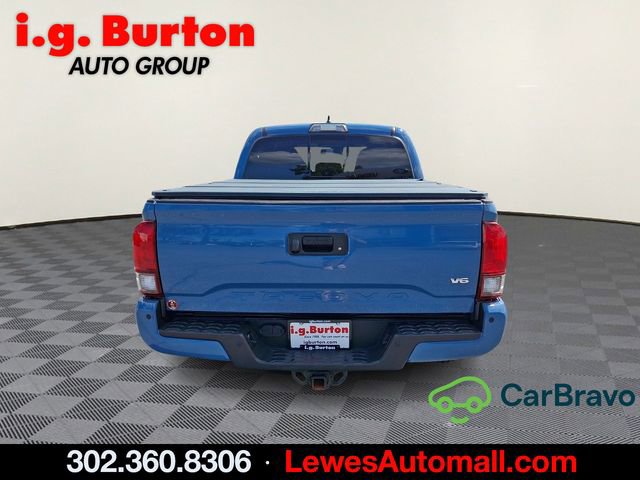Used 2019 Toyota Tacoma TRD Sport AWD/4WD image 5