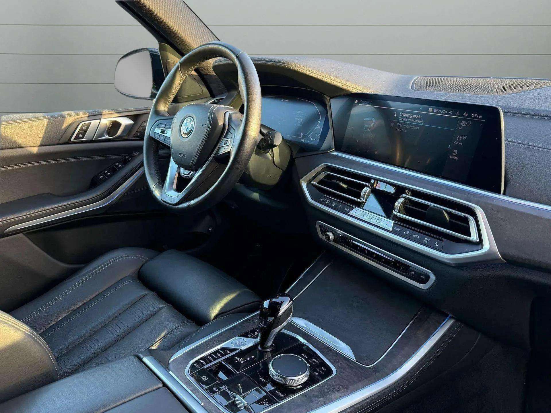 Used 2022 BMW X5 xDrive45e w/ Climate Comfort Package image 26