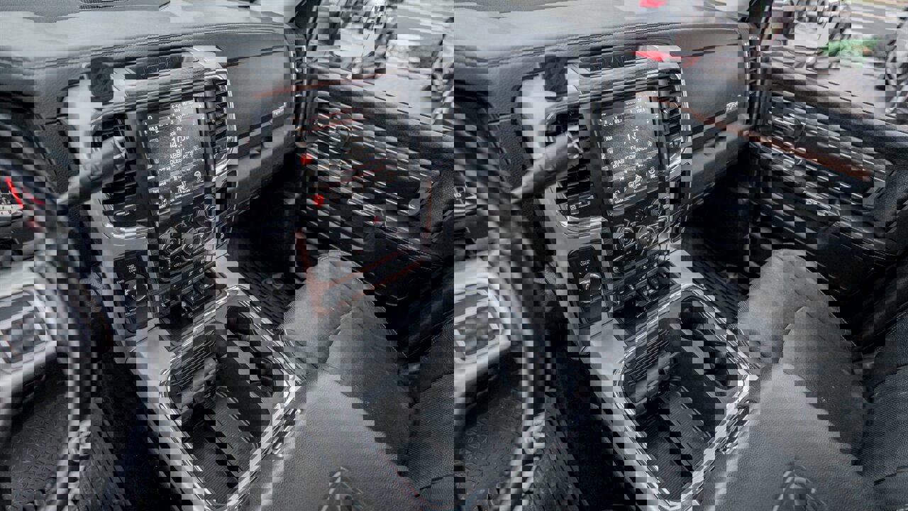 Used 2017 RAM 2500 Laramie w/ Sport Appearance Group image 29