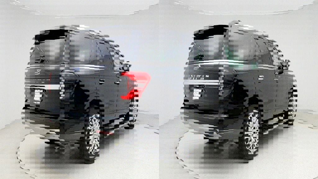 Used 2024 Ford Expedition Limited image 5