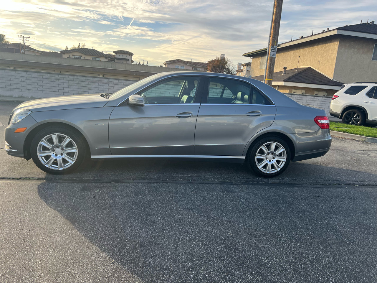 Used 2012 Mercedes-Benz E 350 4MATIC Sedan image 21