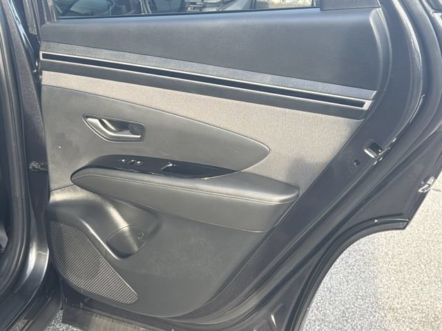 Certified 2023 Hyundai Tucson Limited AWD/4WD image 16