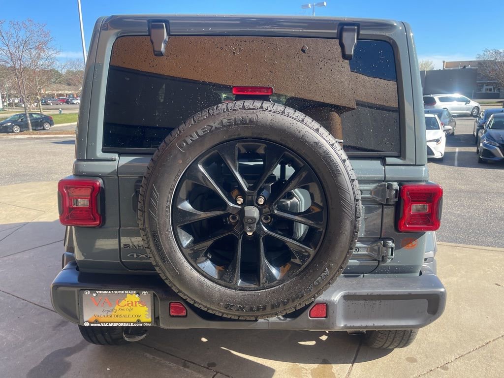 Used 2025 Jeep Wrangler Unlimited Sahara AWD/4WD image 5