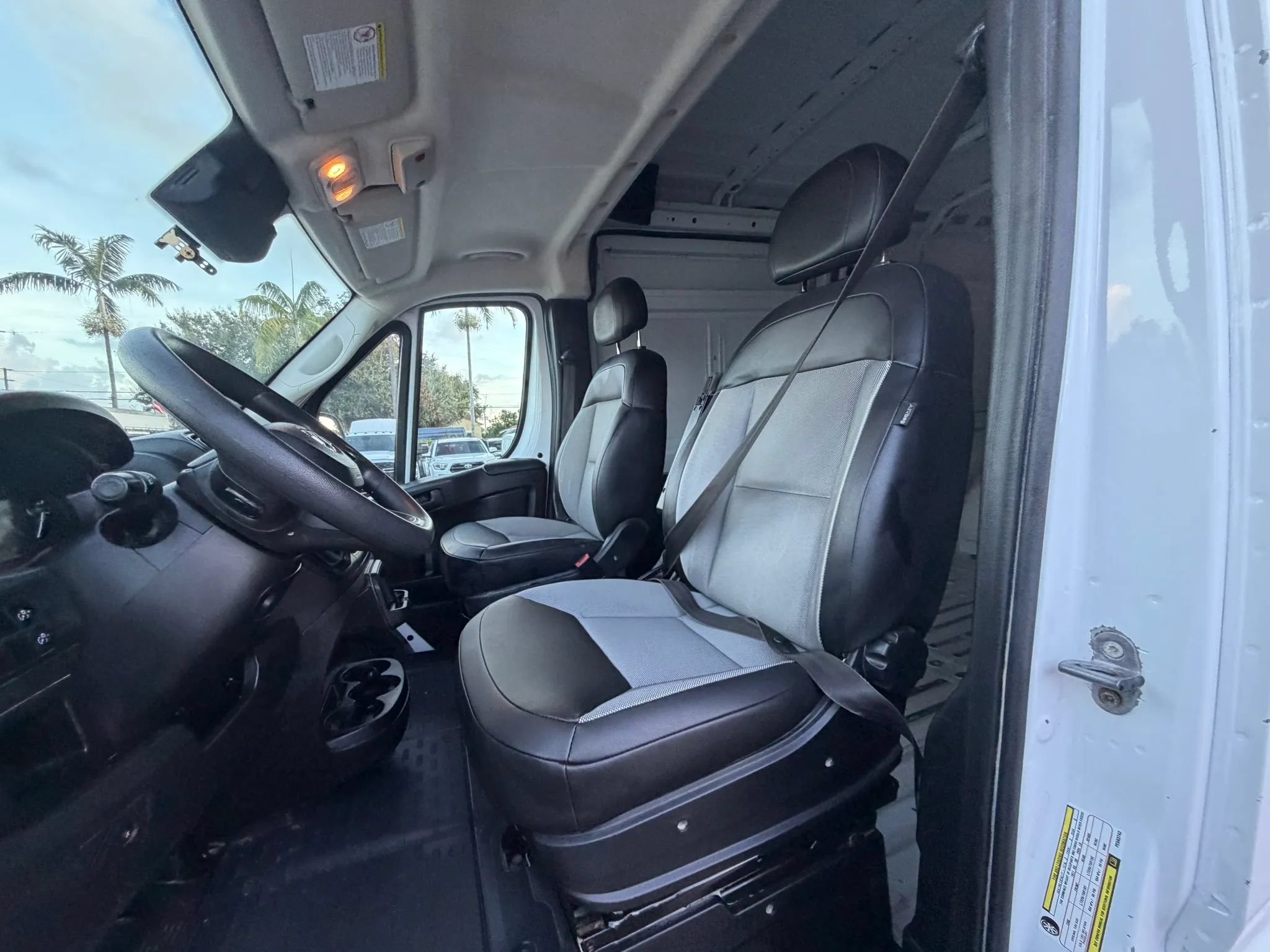 Used 2023 RAM ProMaster 2500 159 High Roof FWD image 15