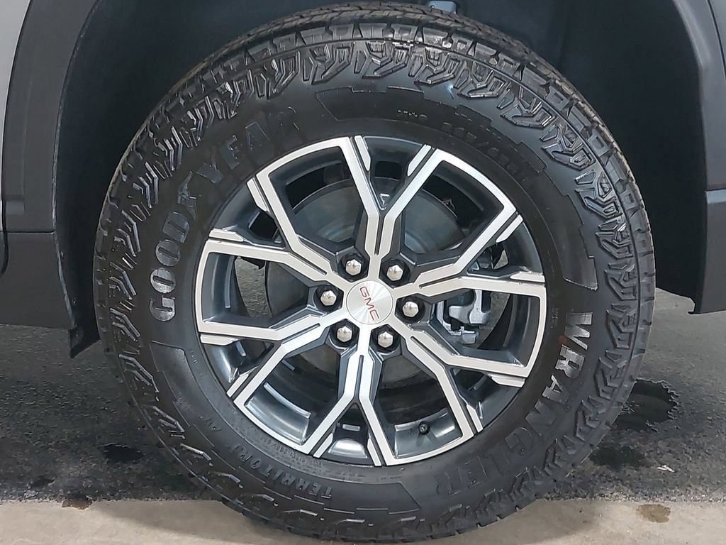 New 2025 GMC Acadia AT4 w/ LPO, Floor Liner Package AWD/4WD image 37