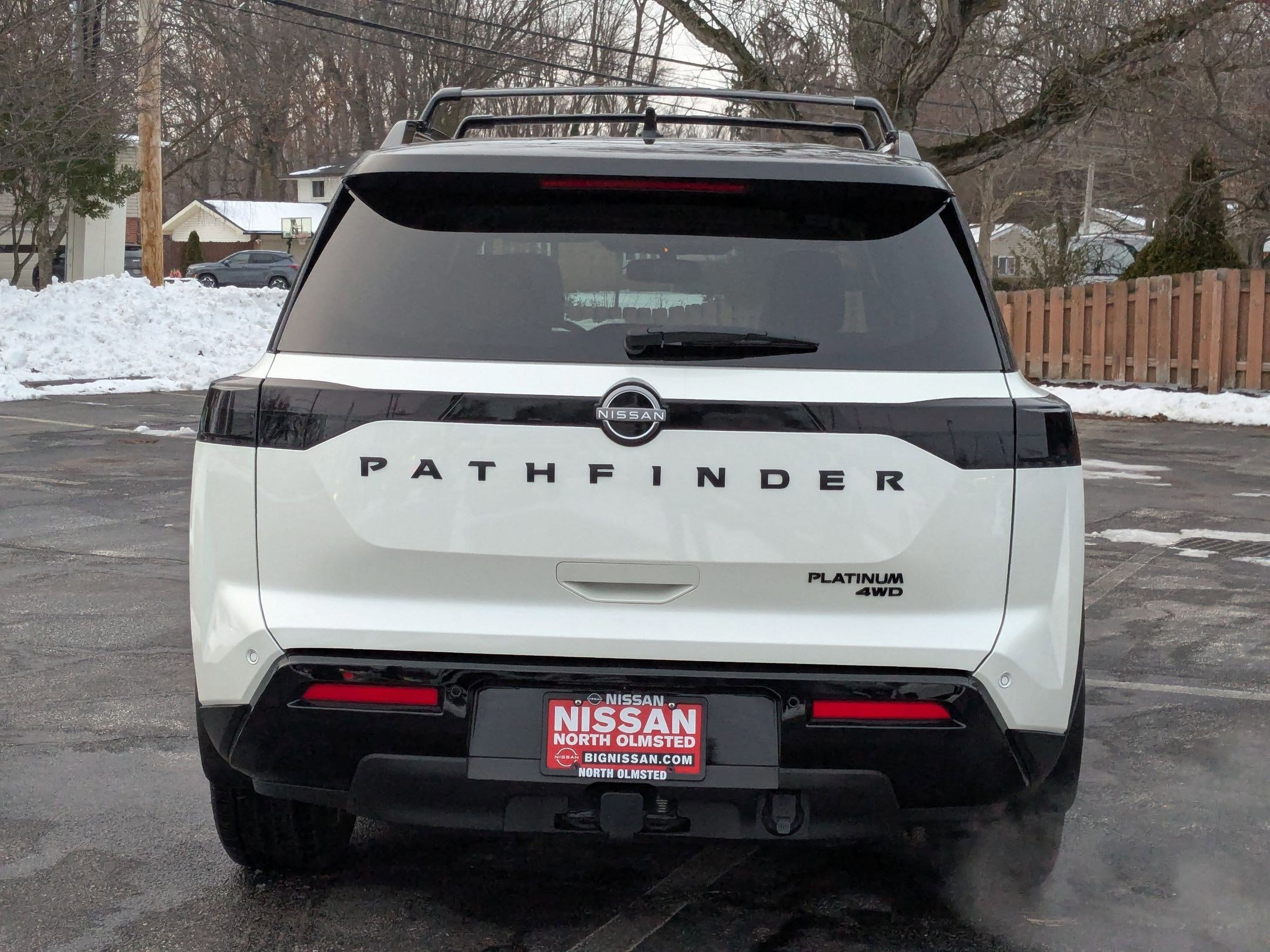 Used 2022 Nissan Pathfinder Platinum w/ Cargo Package image 6