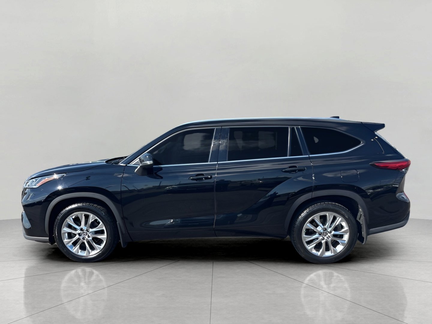 Used 2020 Toyota Highlander Limited AWD/4WD image 6