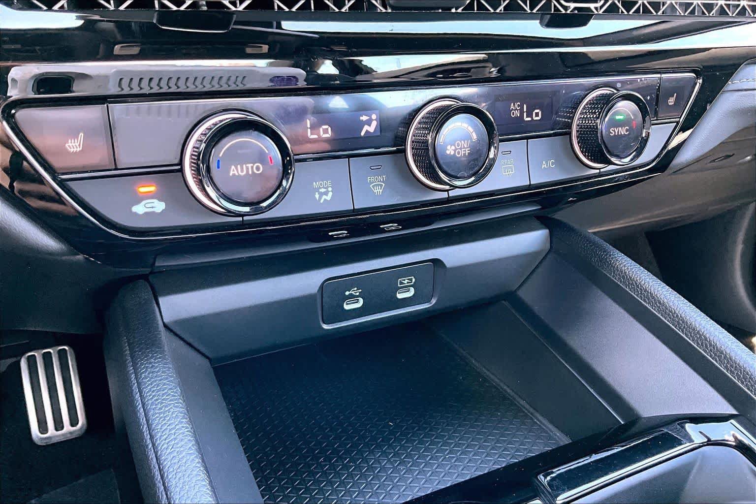 Certified 2024 Honda Accord Sport image 35