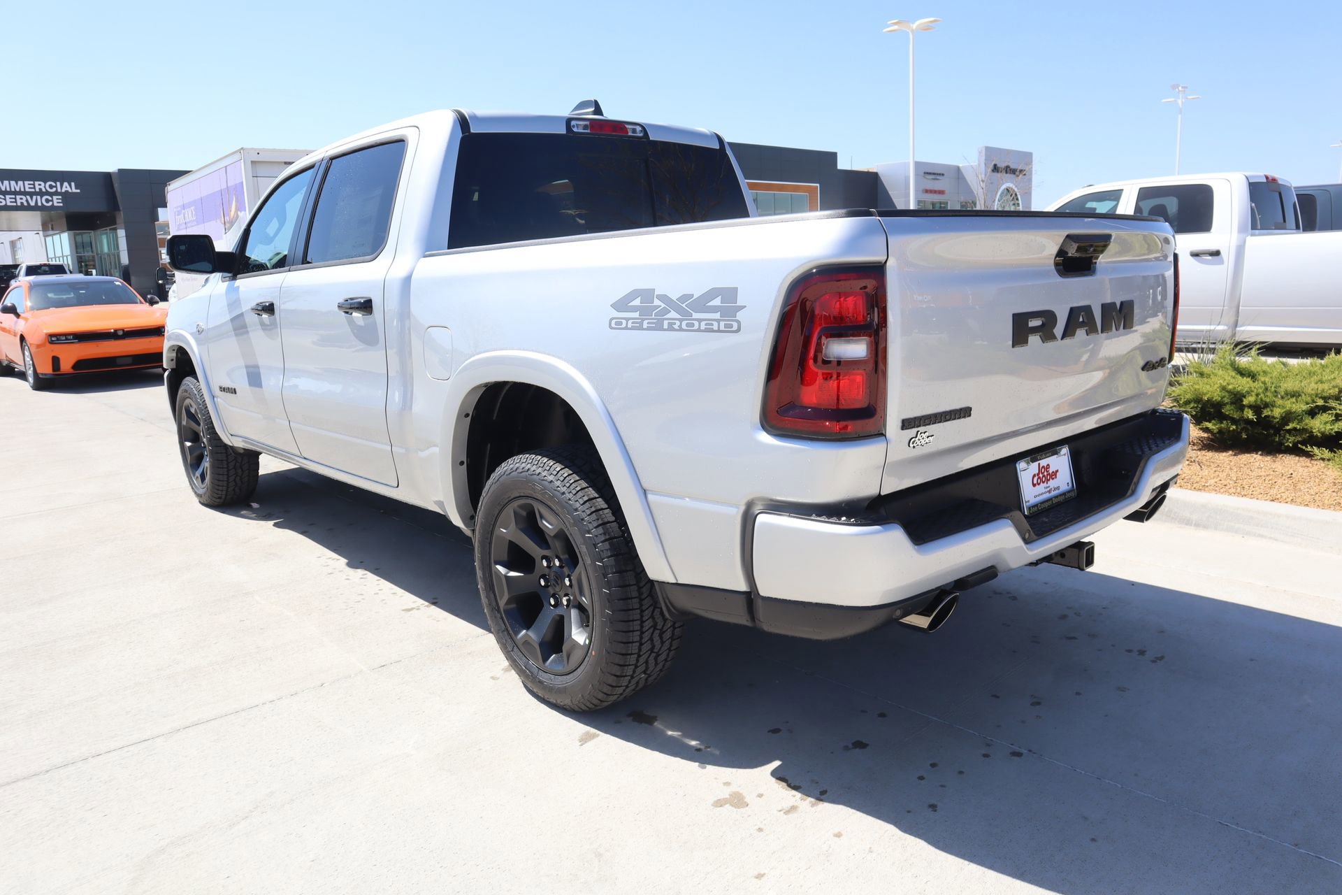 New 2026 RAM 1500 4x4 Crew Cab image 23