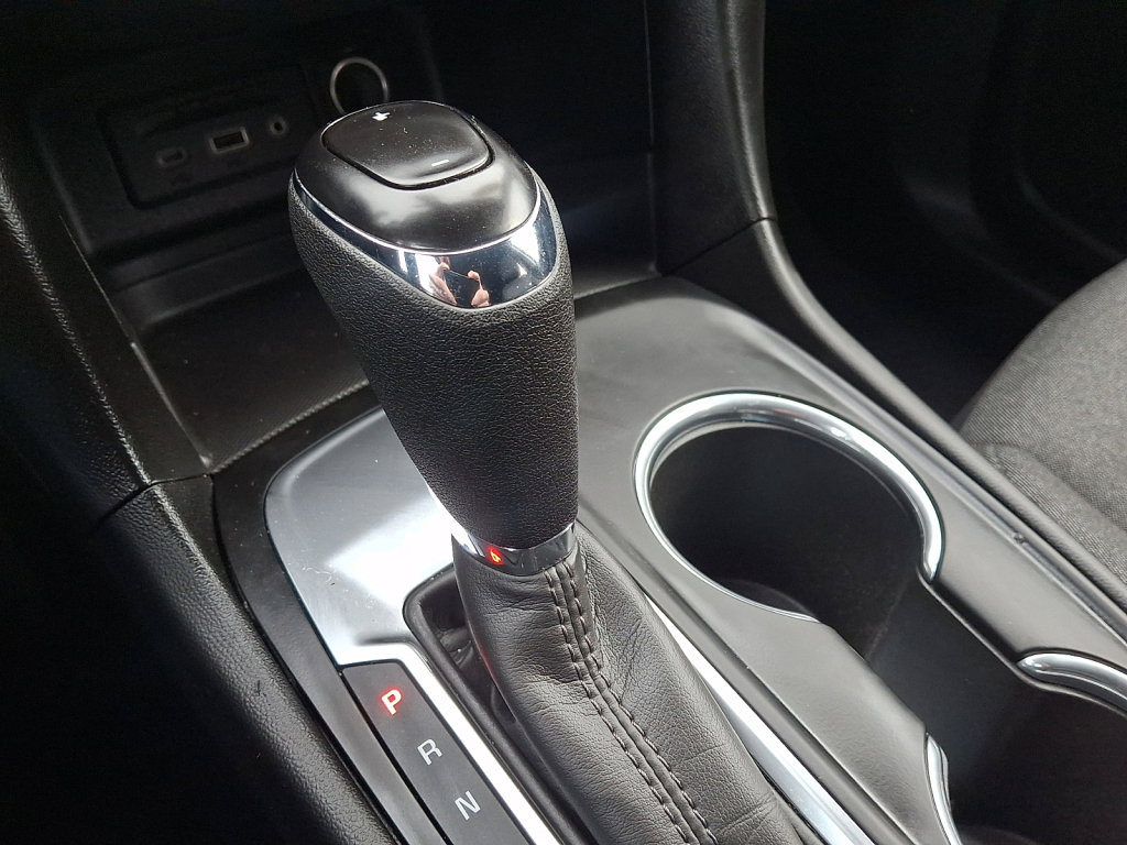 Used 2020 Chevrolet Equinox LT image 30