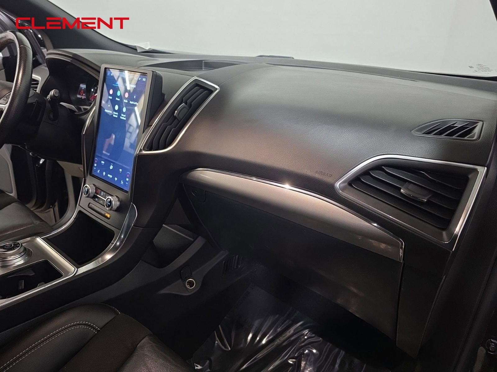 Used 2022 Ford Edge ST image 30