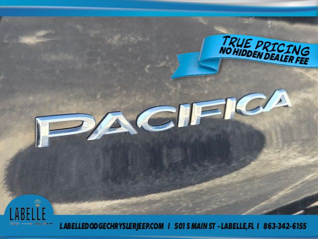 Used 2025 Chrysler Pacifica Select AWD/4WD image 15