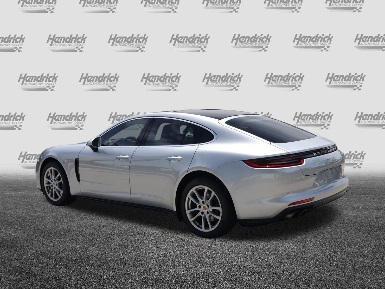Used 2017 Porsche Panamera 4S image 7