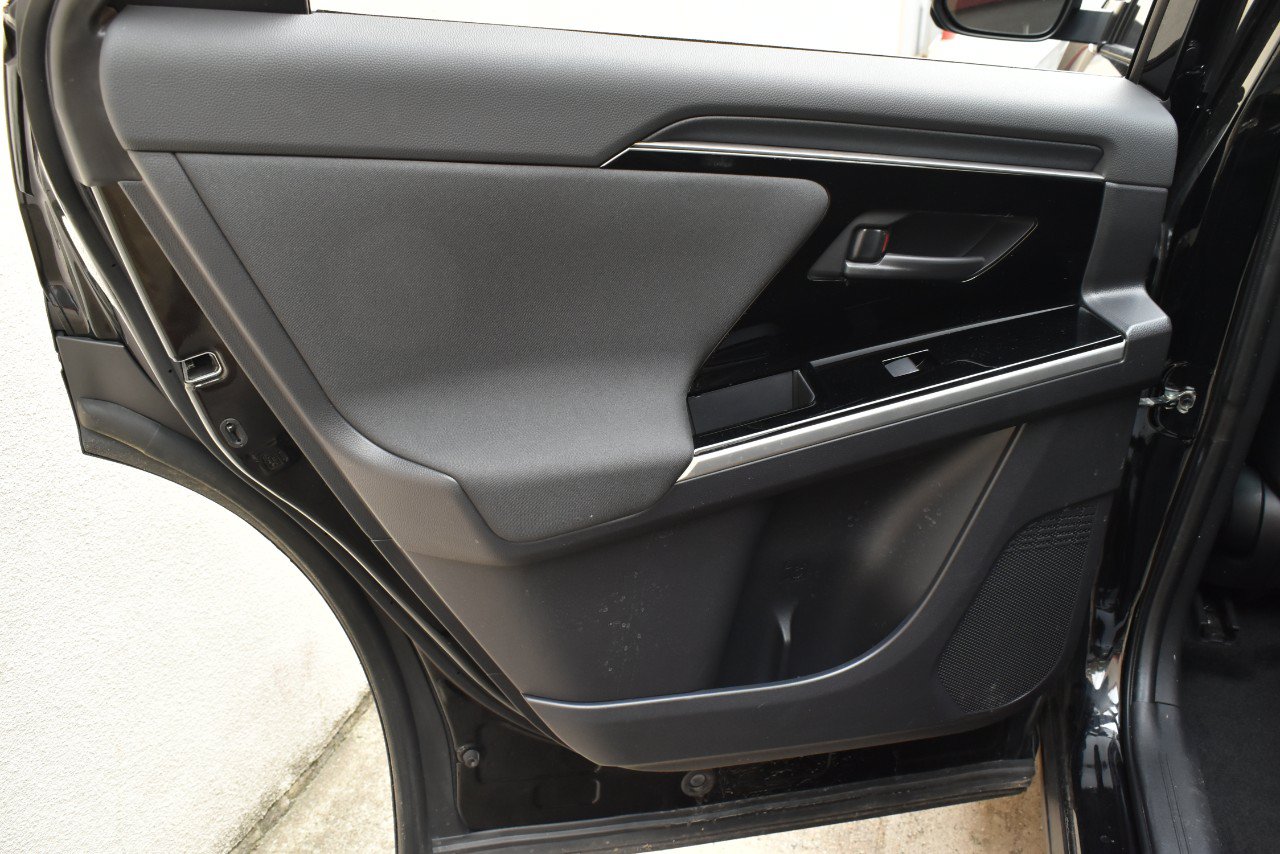 Used 2023 Subaru Solterra AWD image 20