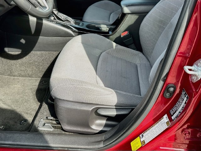 Used 2022 Toyota Corolla SE FWD image 18