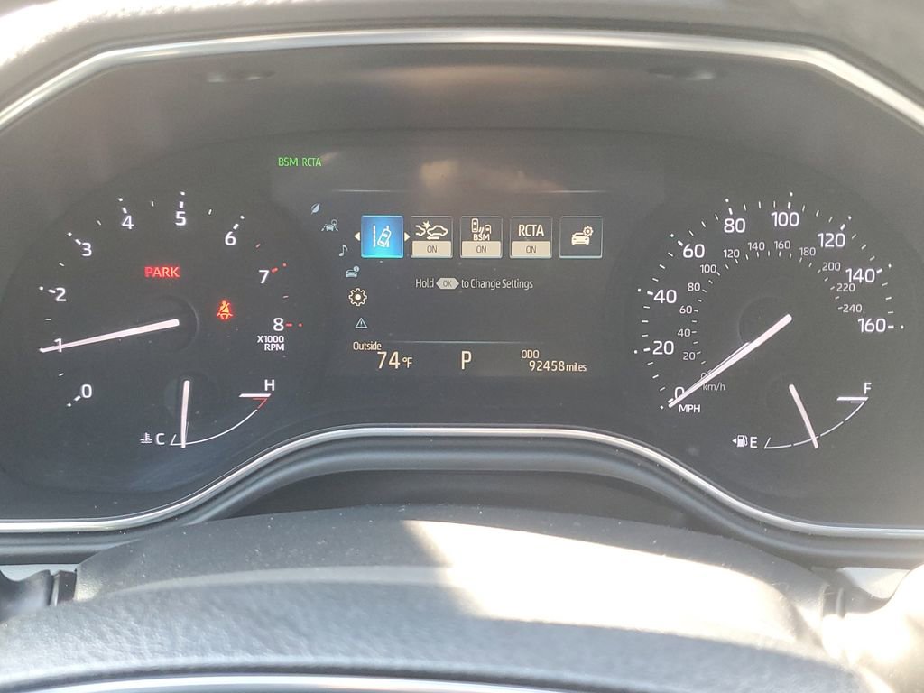 Used 2019 Toyota Avalon XLE image 28