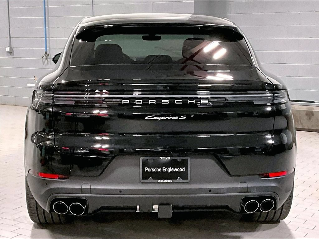 Used 2026 Porsche Cayenne S AWD/4WD image 8