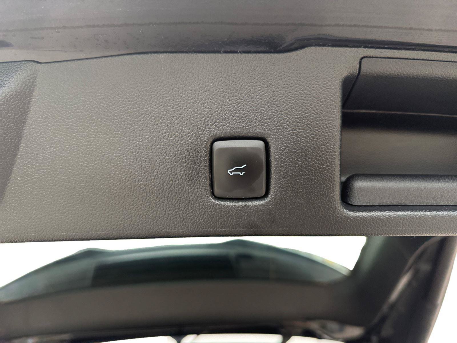 Used 2023 Ford Escape ST-Line AWD/4WD image 22
