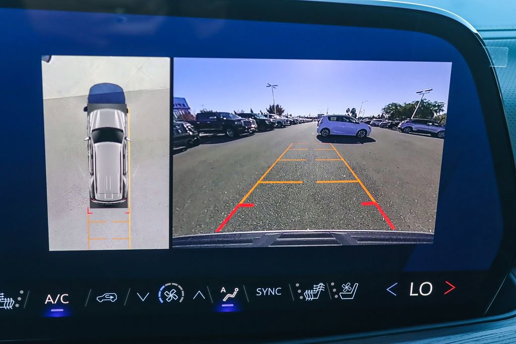 Used 2025 Chevrolet Tahoe Premier image 23