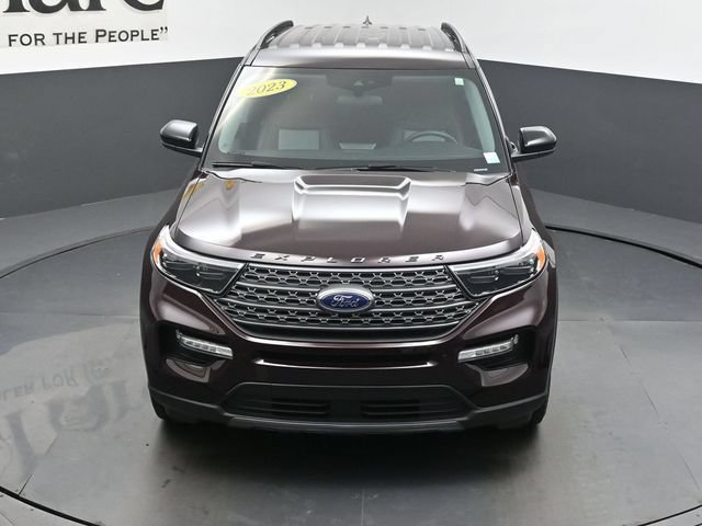 Used 2023 Ford Explorer XLT w/ Equipment Group 202A AWD/4WD image 77