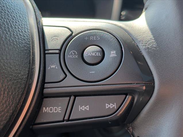 Used 2025 Toyota Corolla Cross XLE w/ Convenience Package AWD/4WD image 12