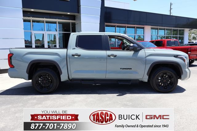 Used 2024 Toyota Tundra SR5 w/ SR5 Convenience Package AWD/4WD image 9