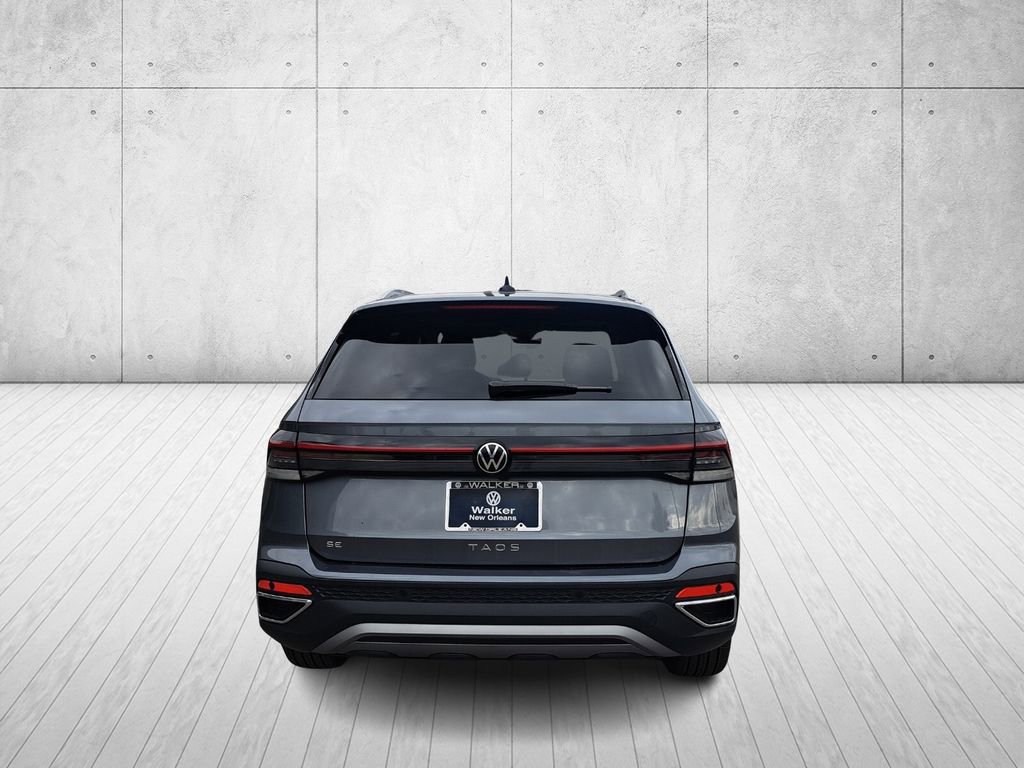 New 2026 Volkswagen Taos SE image 6