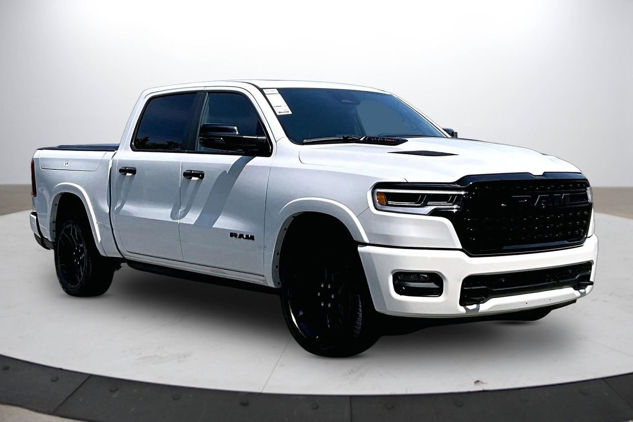 Used 2025 RAM 1500 Limited AWD/4WD image 2