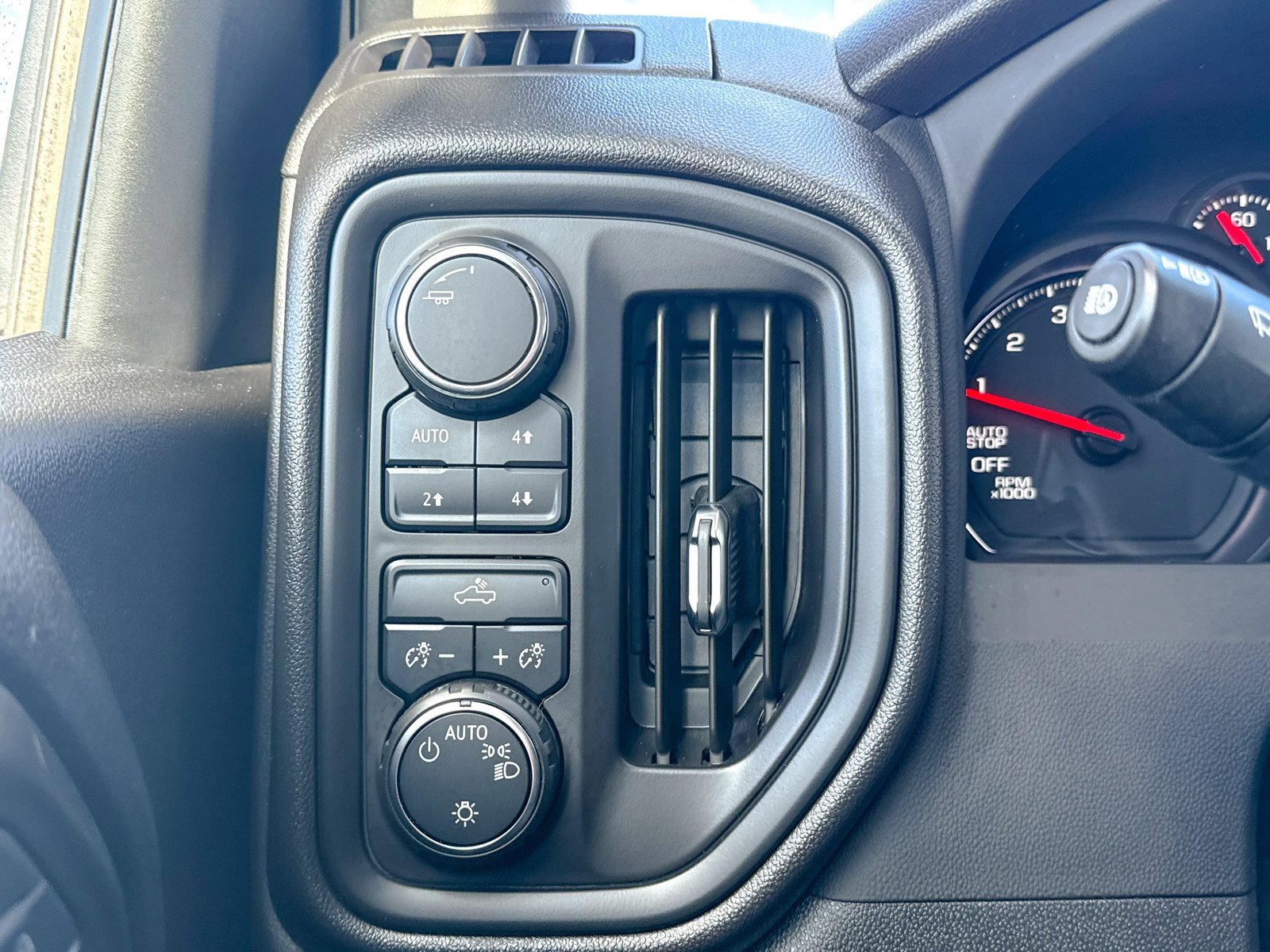 Certified 2024 Chevrolet Silverado 1500 Custom Trail Boss w/ LPO, Dark Essentials Package image 35