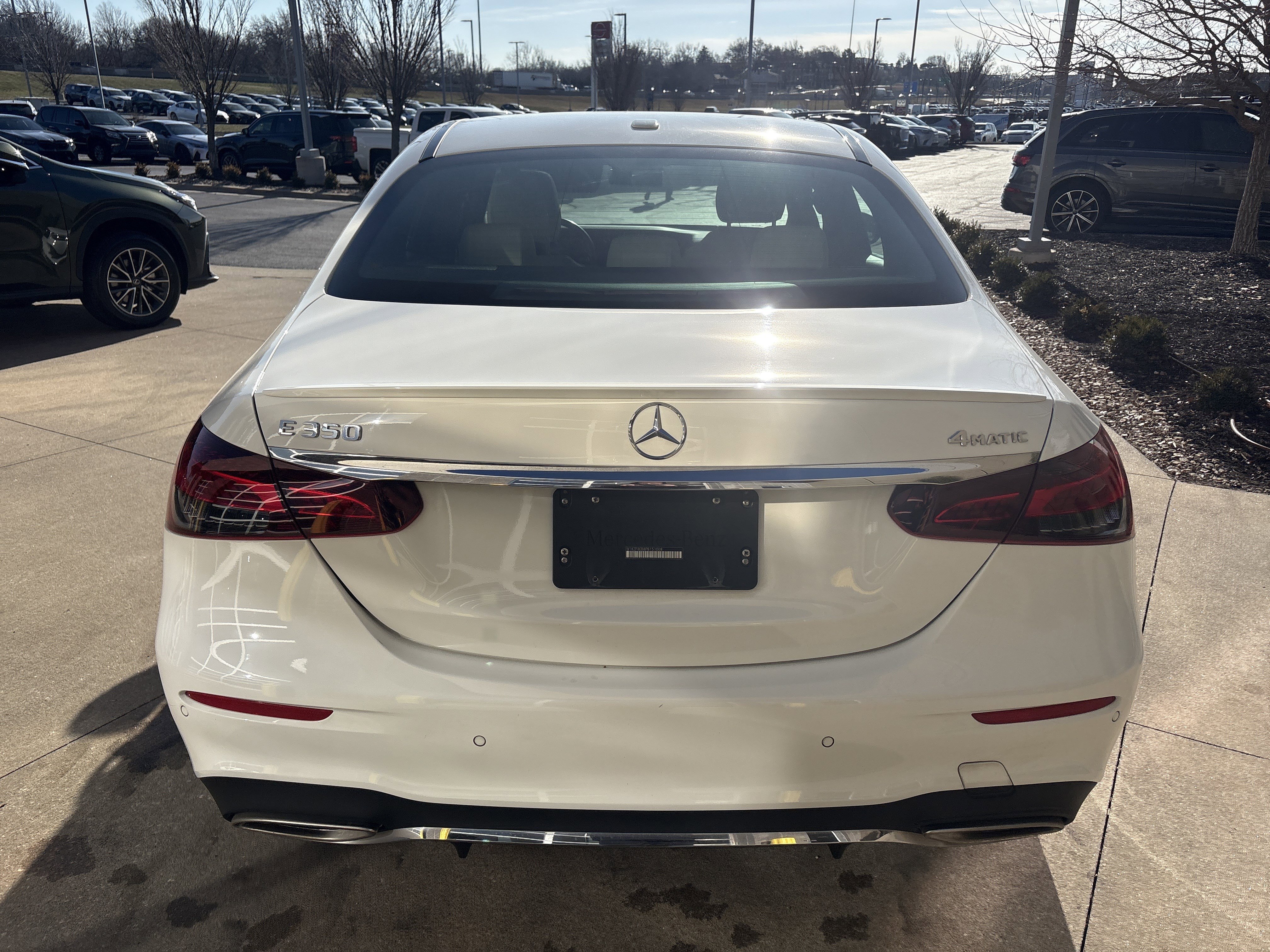 Used 2023 Mercedes-Benz E 350 4MATIC Sedan image 9