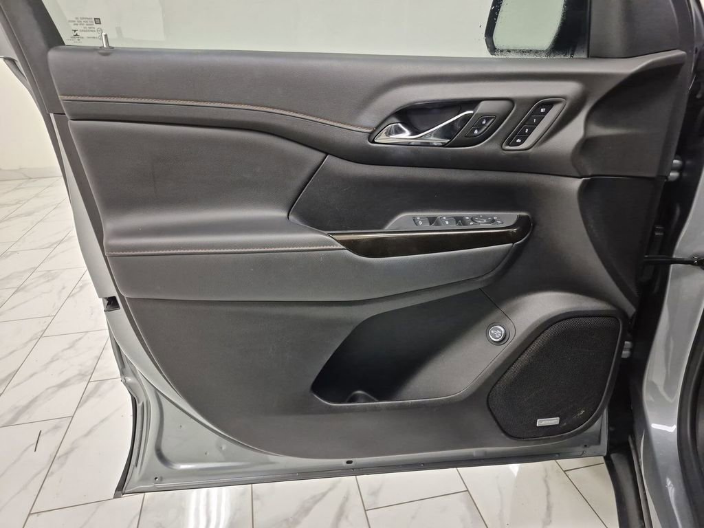 Used 2023 GMC Acadia AT4 w/ Technology Package image 23