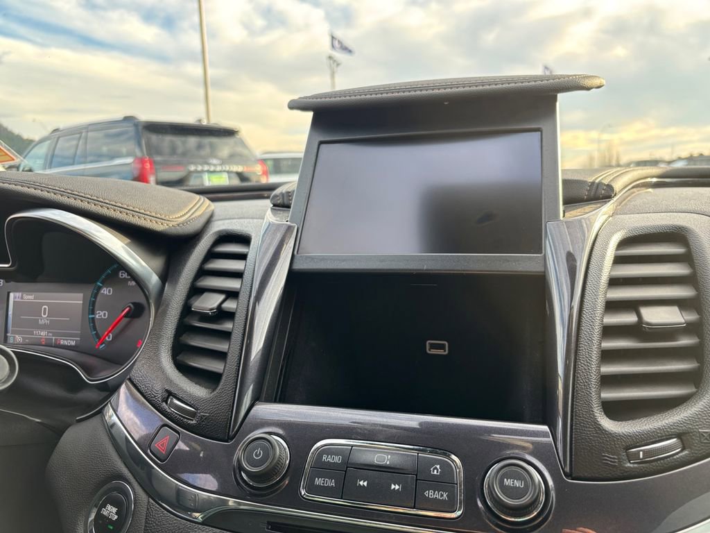 Used 2015 Chevrolet Impala LTZ image 36