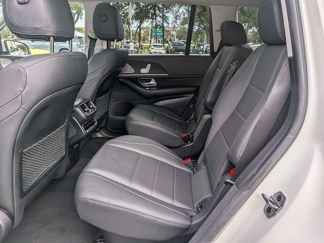 Used 2024 Mercedes-Benz GLS 450 4MATIC image 17
