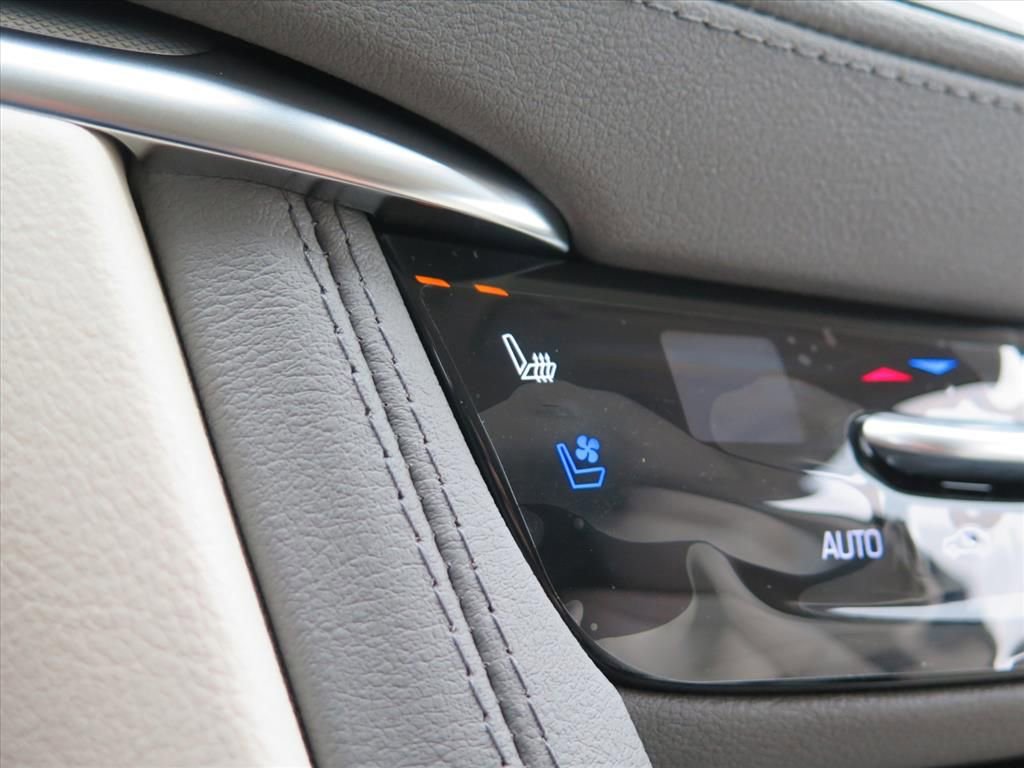 New 2025 Cadillac XT5 Premium Luxury w/ Technology Package image 16