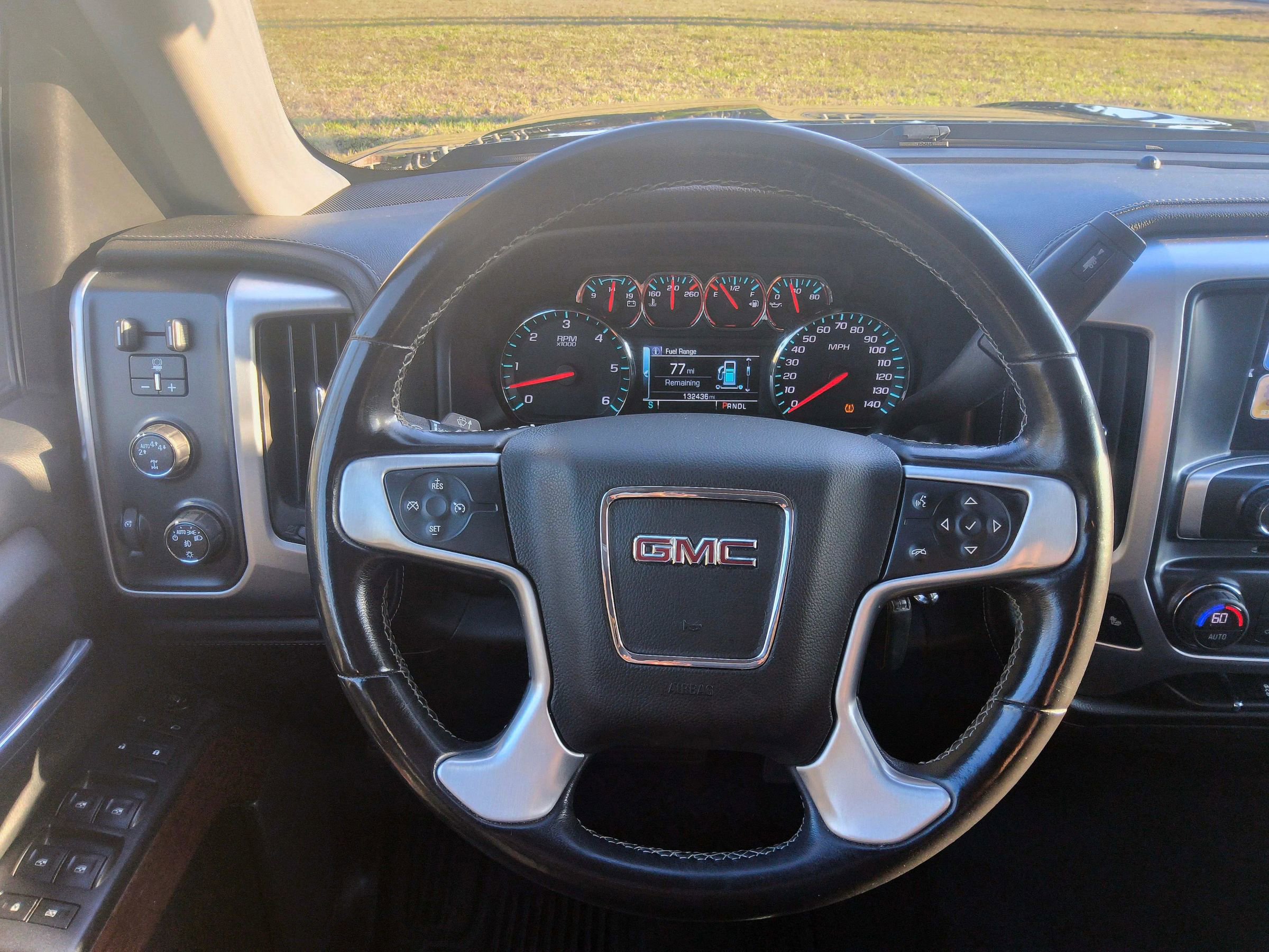 Used 2017 GMC Sierra 1500 SLE w/ SLE Value Package AWD/4WD image 6
