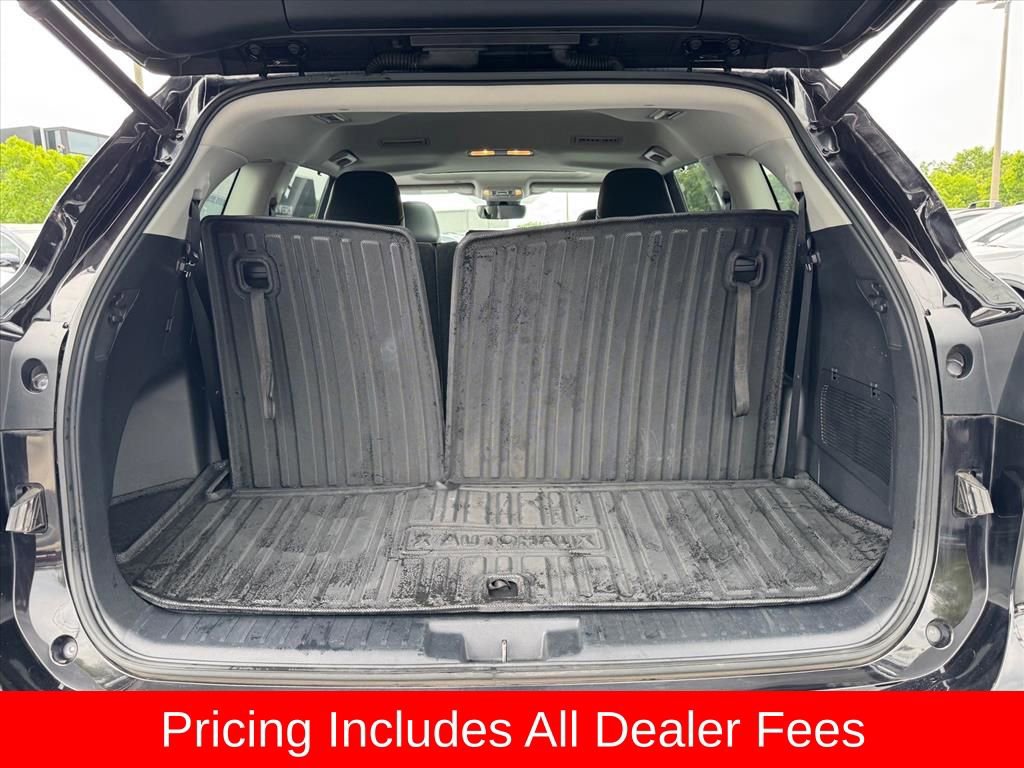 Used 2020 Toyota Highlander XLE FWD image 10