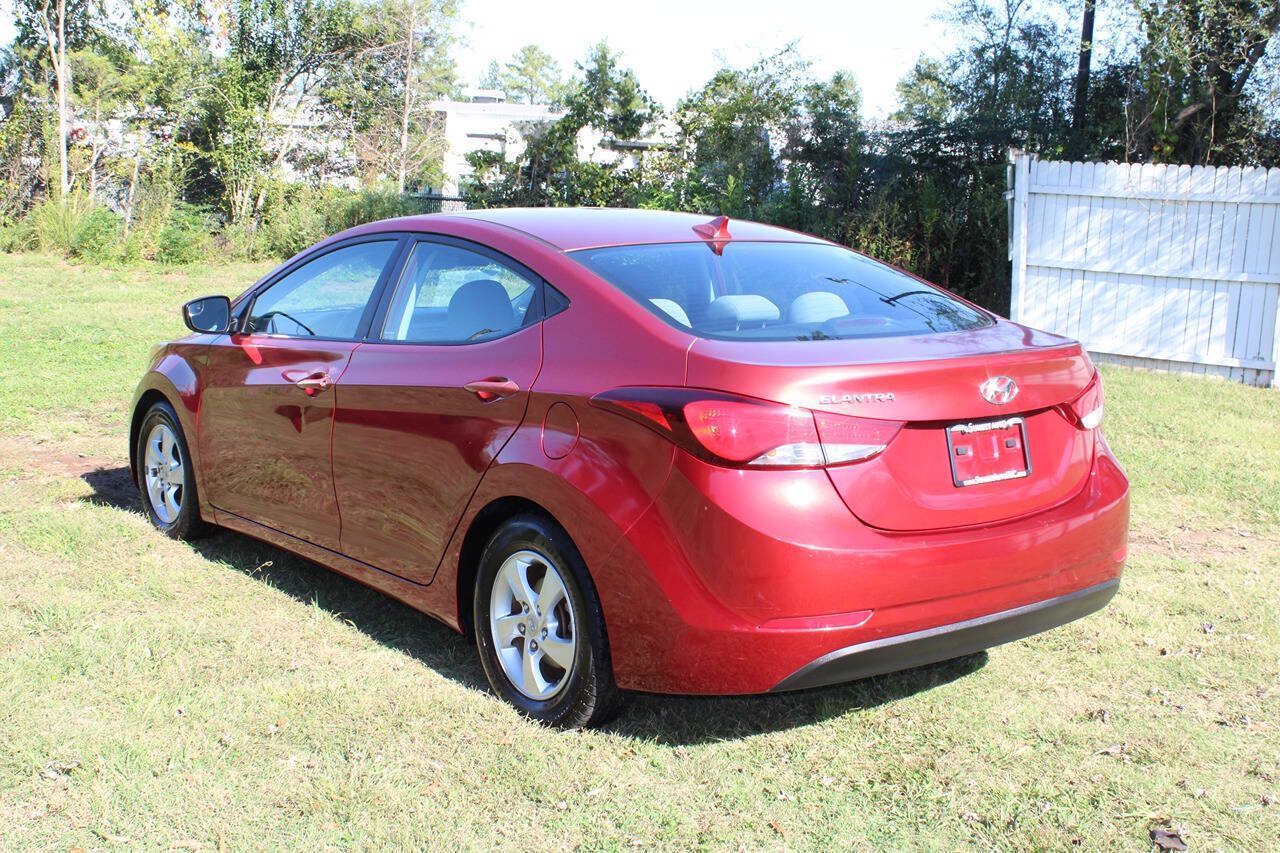 Used 2015 Hyundai Elantra SE FWD image 9