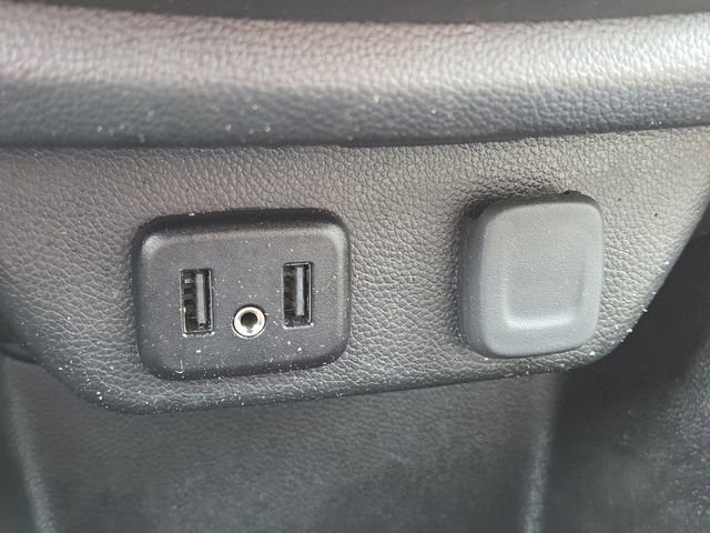 Used 2023 Chevrolet Traverse LS w/ Midnight/Sport Edition image 6