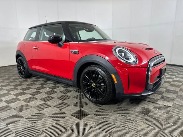 Used 2024 MINI Cooper SE image 2