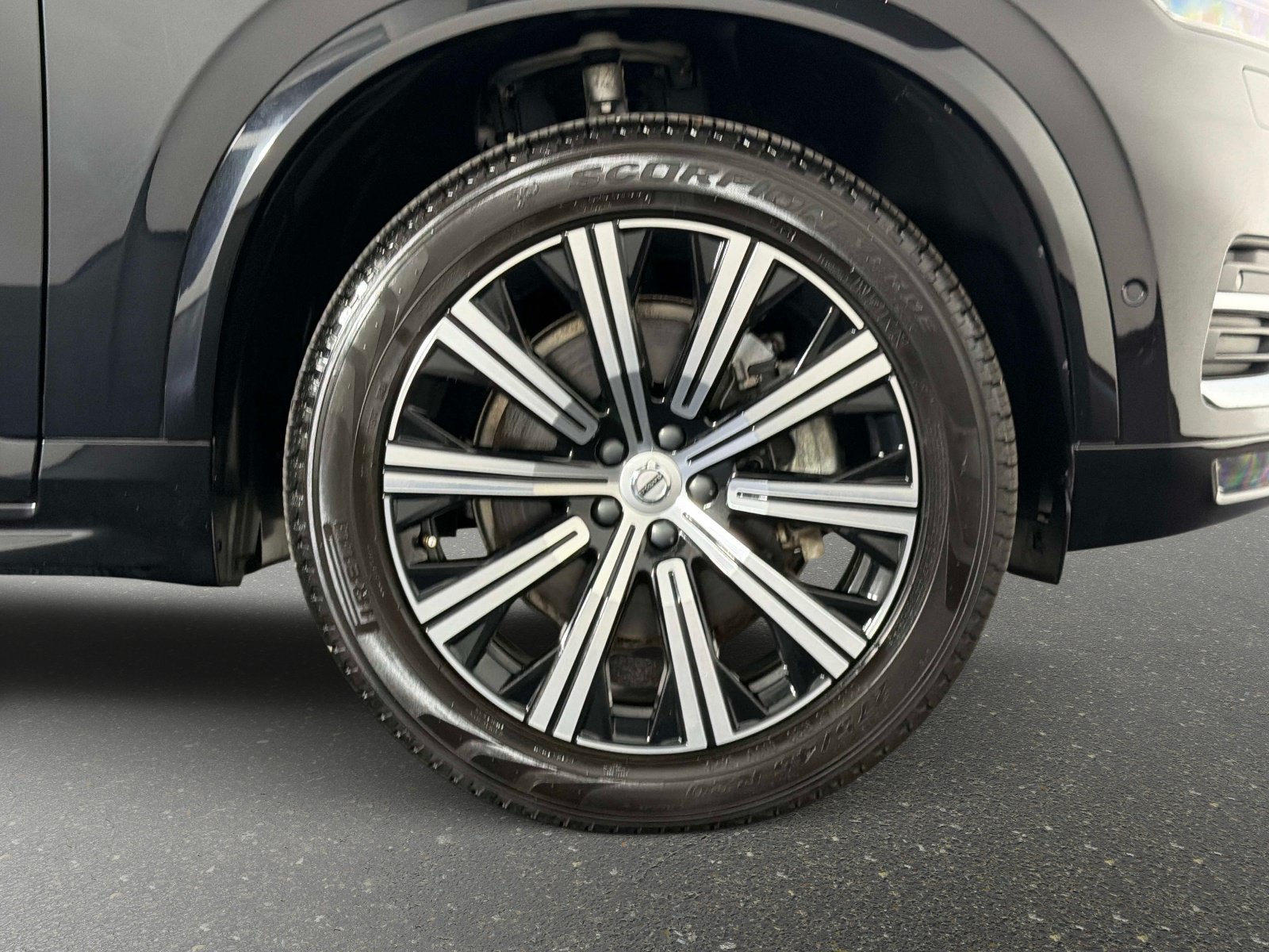 Used 2025 Volvo XC90 B6 Plus AWD/4WD image 20