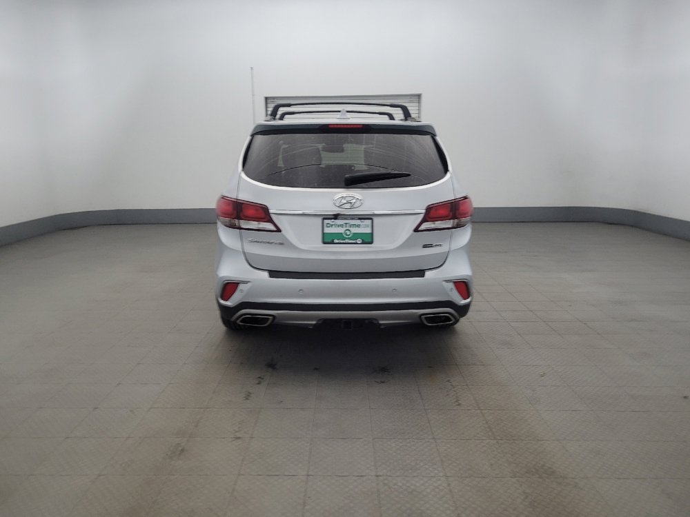 Used 2018 Hyundai Santa Fe SE image 6