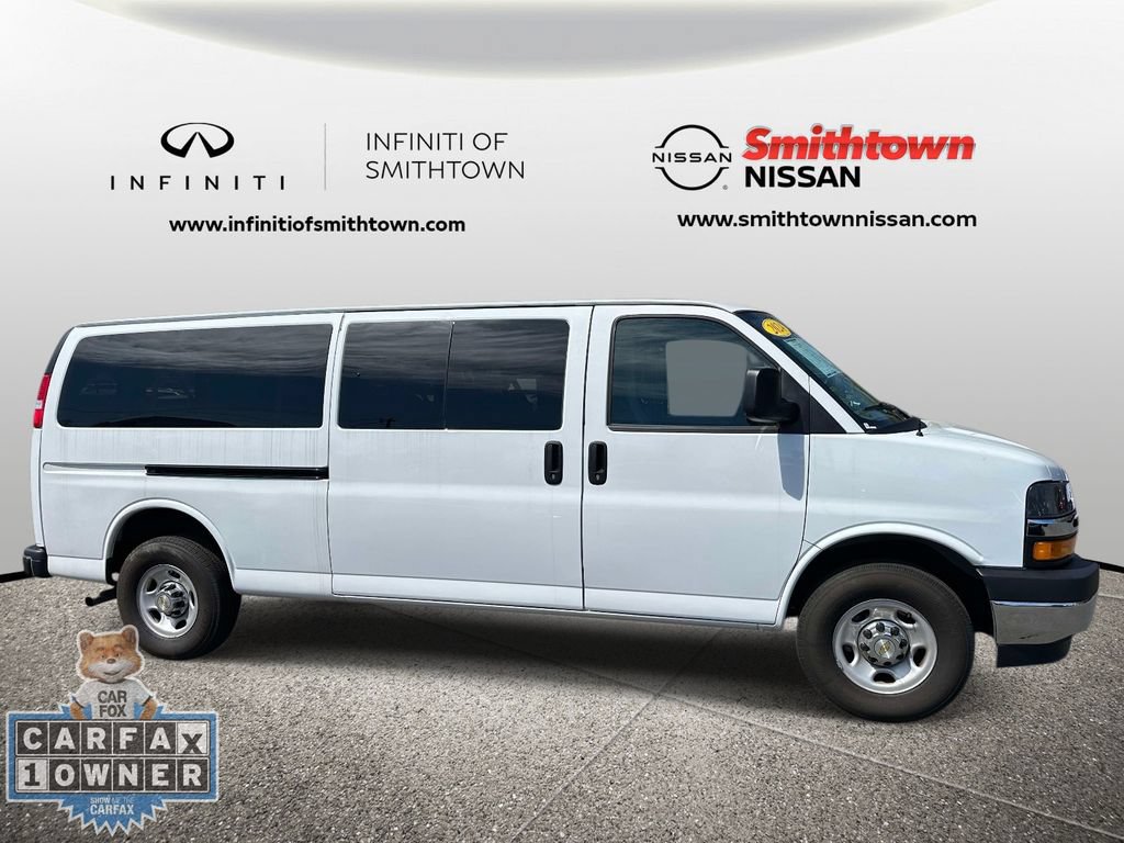 Used 2024 Chevrolet Express 3500 LT w/ LT Preferred Equipment Group RWD image 7