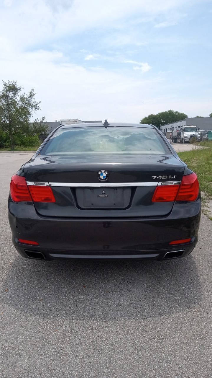 Used 2012 BMW 740Li RWD image 6